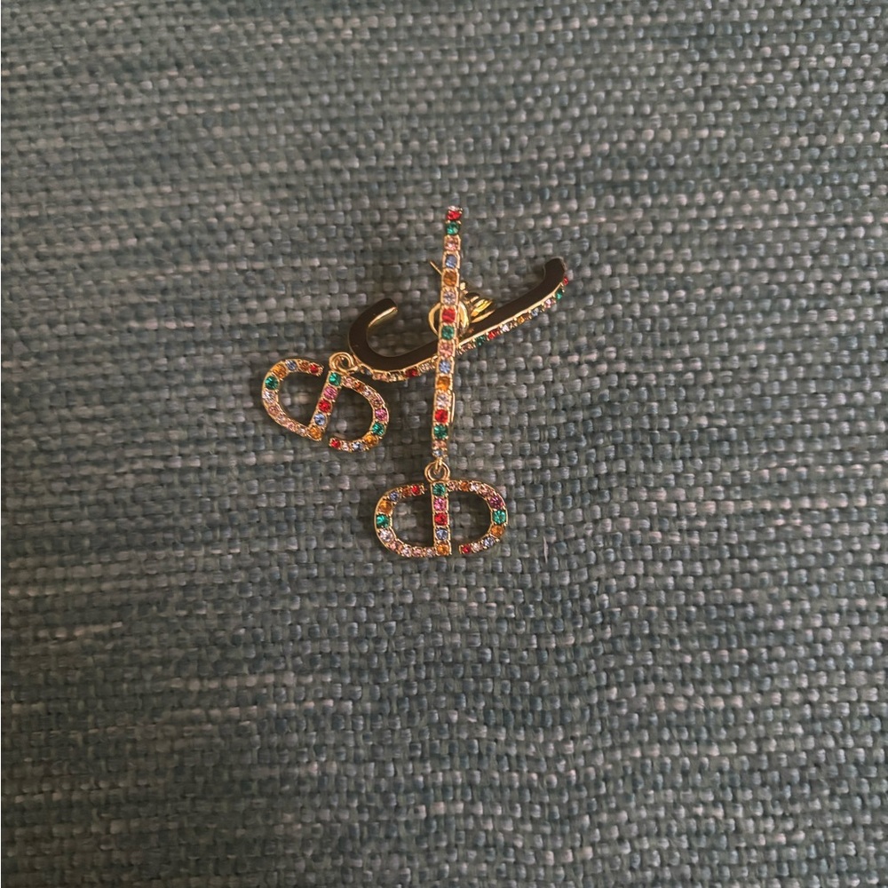 Dior 30 Montaigne earrings